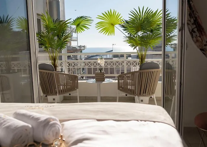 Seaview Luxury Suite